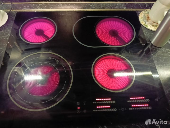 Варочная панель электрическая electrolux