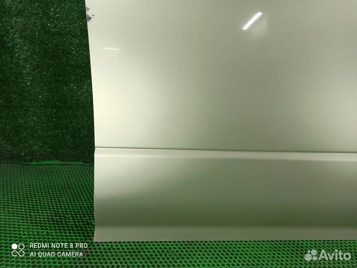 Дверь передняя правая Mitsubishi Airtrek