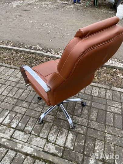 Офисное и Игровое кресла