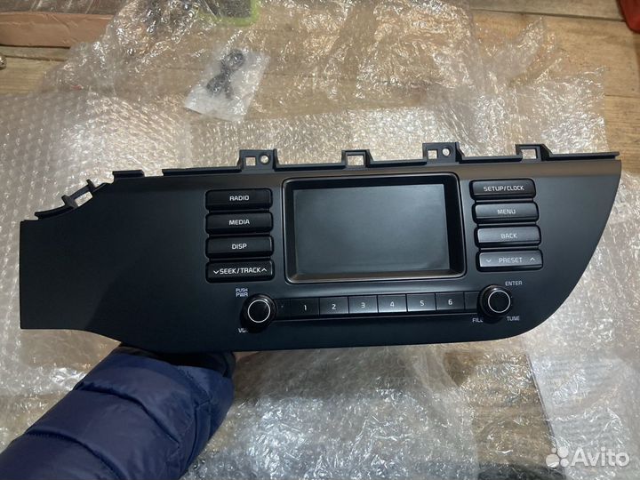 Штатная магнитола Kia rio 4