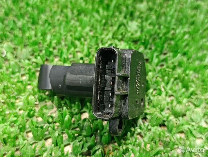 Датчик массового расхода воздуха дмрв Mitsubishi Pajero Sport