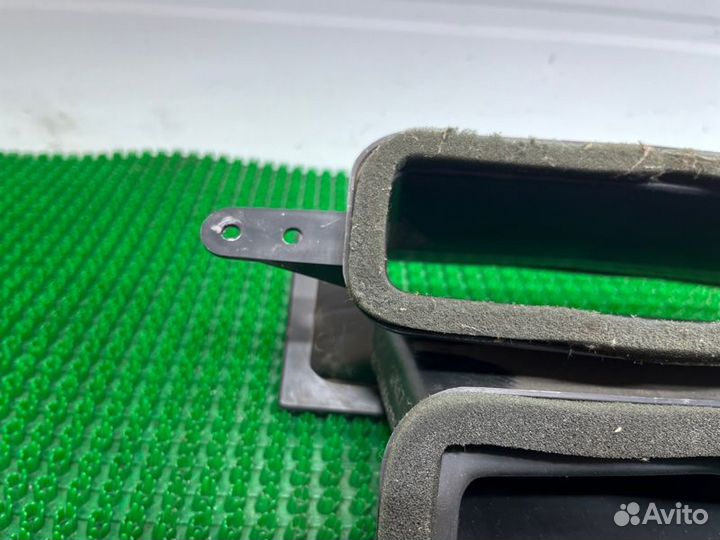 Воздуховод радиатора Ford Mondeo 3 meba 2006