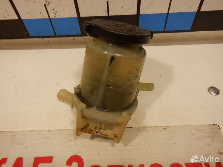 Бачок гидроусилителя Toyota Rav 4 1zzfe 1.8 л