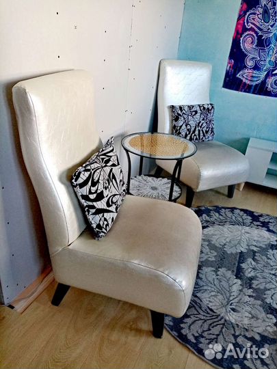 Кресла и пуф