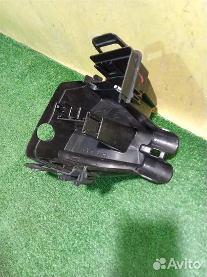 Корпус блока предохранителей Renault Duster 2010