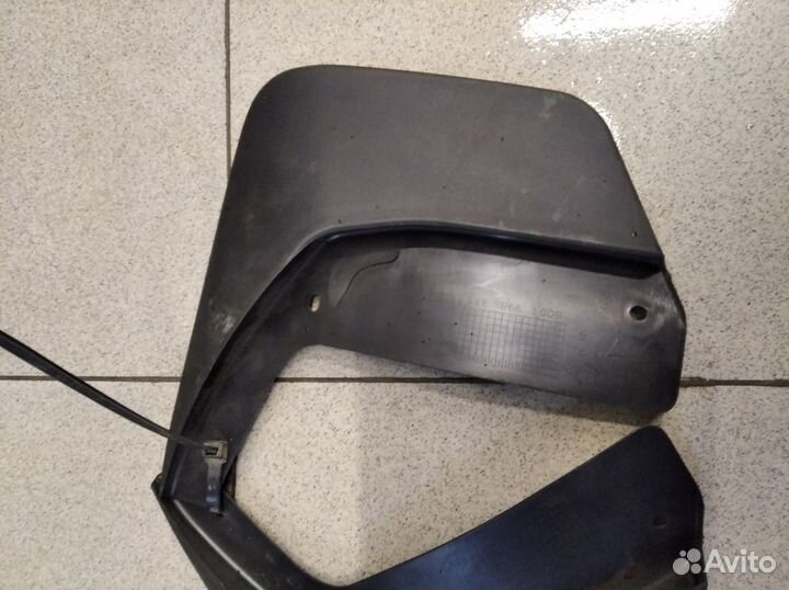 Комплект задних брызговиков на Рено Сандеро