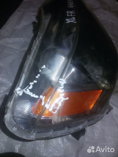 Фара Mitsubishi Outlander XL 2010-2012