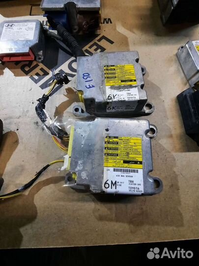 Блок управления AIR BAG Toyota Corolla 150