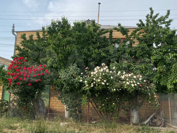 Дом 300 м² на участке 6 сот.