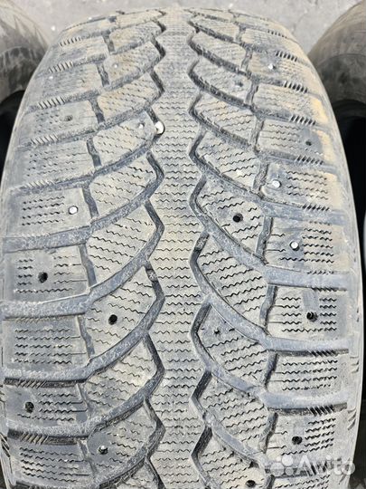 Bridgestone Blizzak Spike-01 285/60 R18 116T