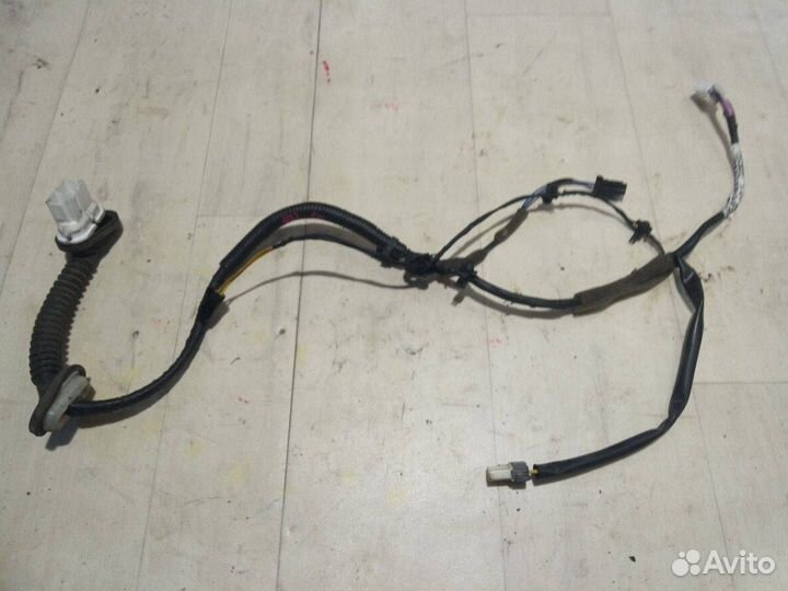 Проводка двери передней правой Hyundai-Kia Spectra