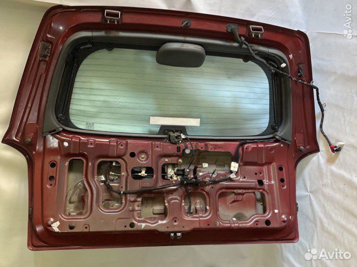 Крышка багажника Hyundai Santa Fe I 2.0 CRDi 4WD