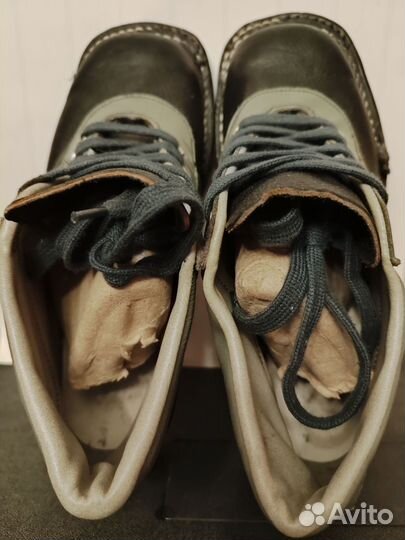 Лыжные ботинки с креплением