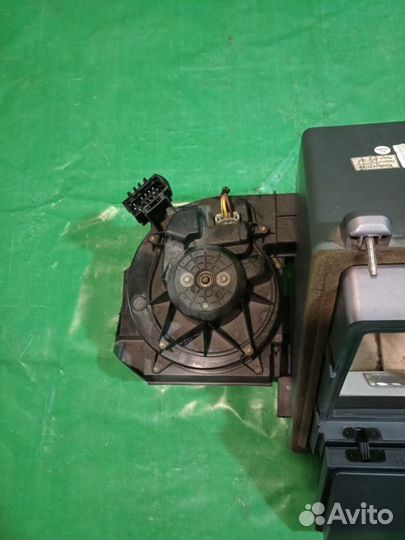 Холодильник BMW 7 E65 745i 4.4 2001-2008г 00297274