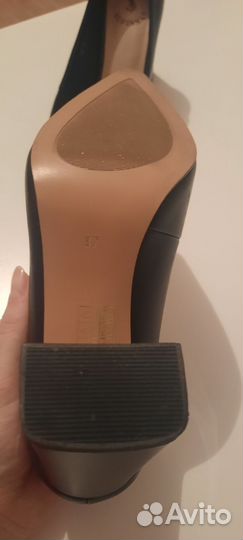 Кожаные новые туфли 37