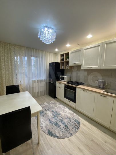 2-к. квартира, 58 м², 2/16 эт.