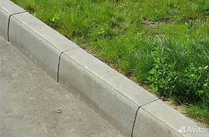 Бордюр дорожный 1000х300х150