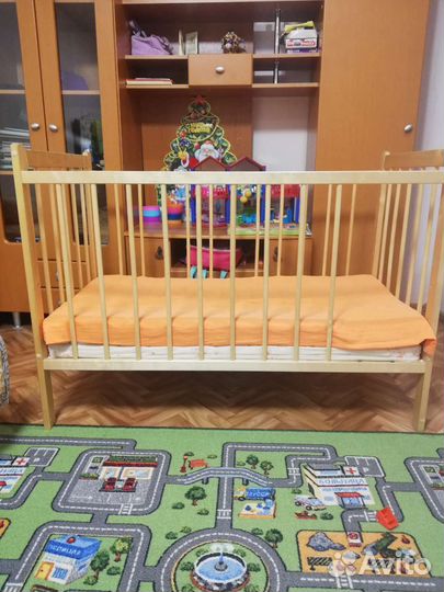 Детская кроватка