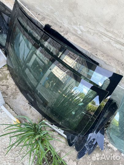 Заднее стекло LADA granta
