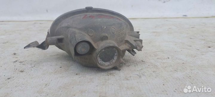 Противотуманная фара правая Хонда Аккорд