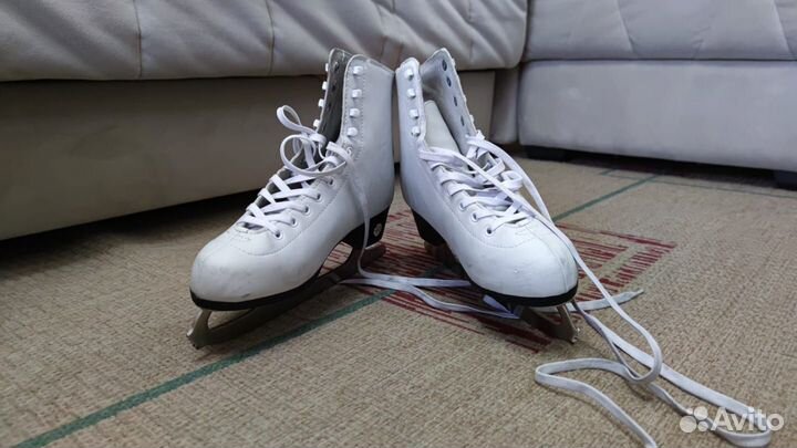 Коньки фигурные белые женские