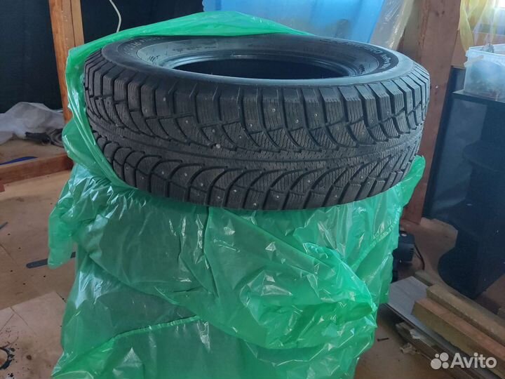 GT Radial Champiro IcePro SUV 245/70 R16