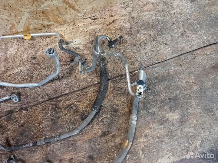 Трубка кондиционера Chevrolet Aveo T200