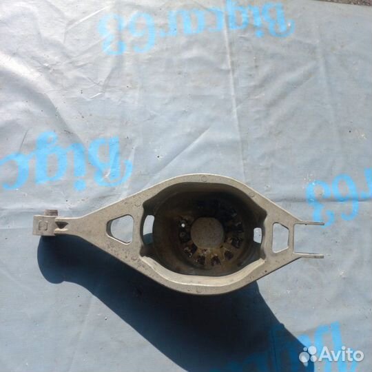 Рычаг подвески нижний задний Infiniti Ex35 I (S50)