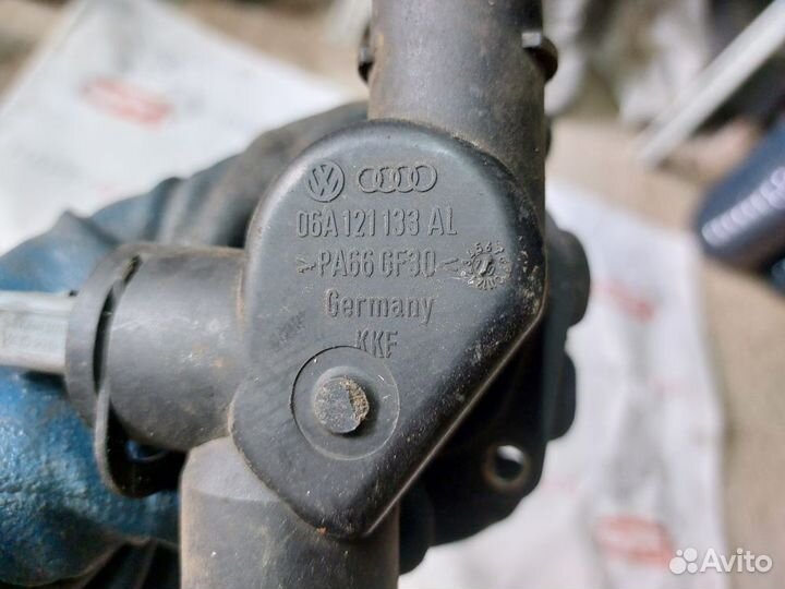 Фланец системы охлаждения Skoda Octavia A5