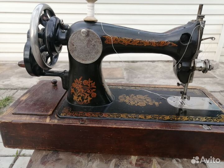 Швейная машина Подольск ручная