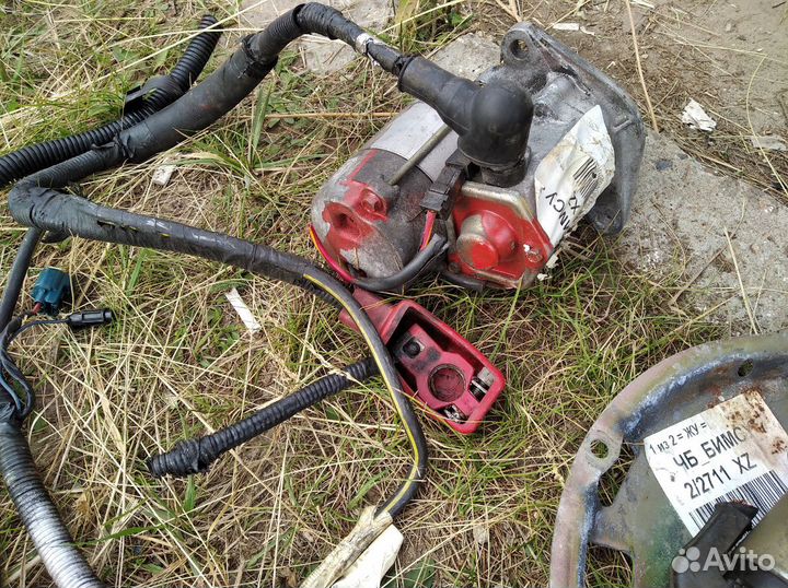 Продам стартер на Субару Легаси 2 BD,BG