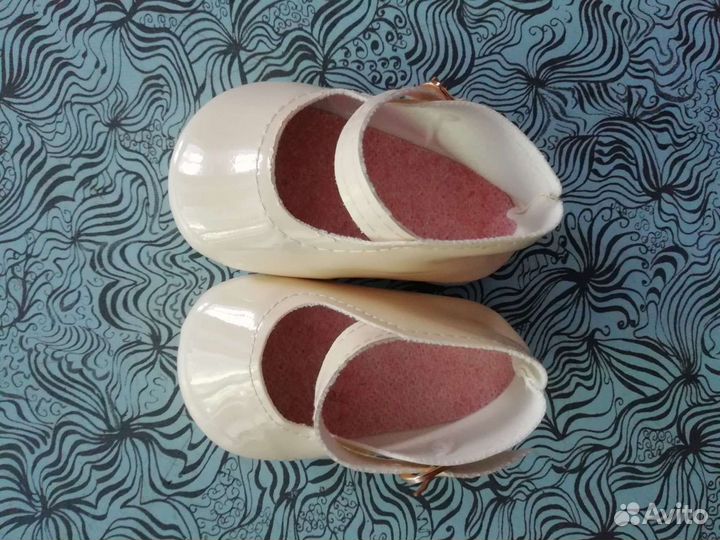 Туфельки и платье для кукол реборн 60 см