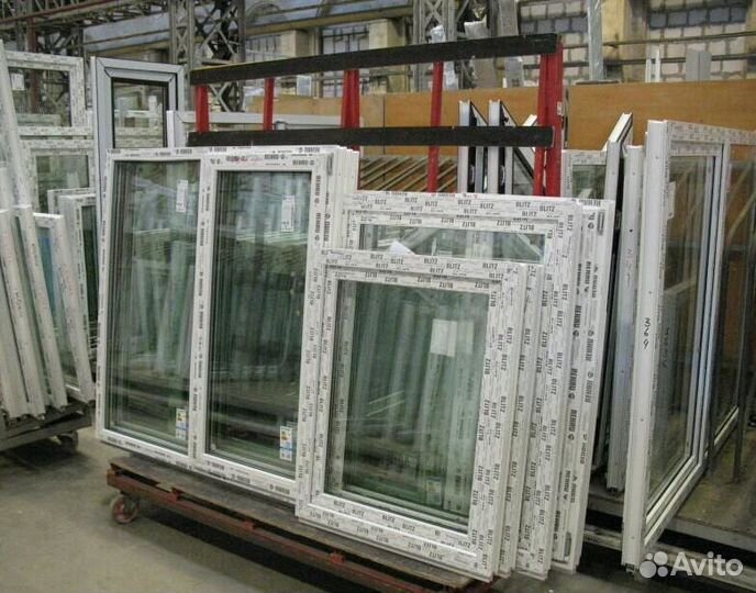 Окно 1000х1000 пятикамерный профиль