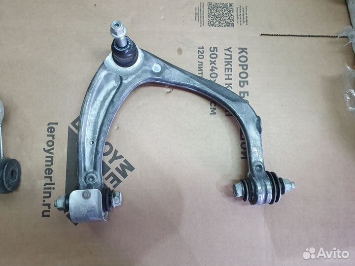 Рычаг передний Cadillac Escalade 5