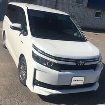 Toyota Voxy 1.8 CVT, 2017, 108 000 км, с пробегом, цена 2 690 000 руб.