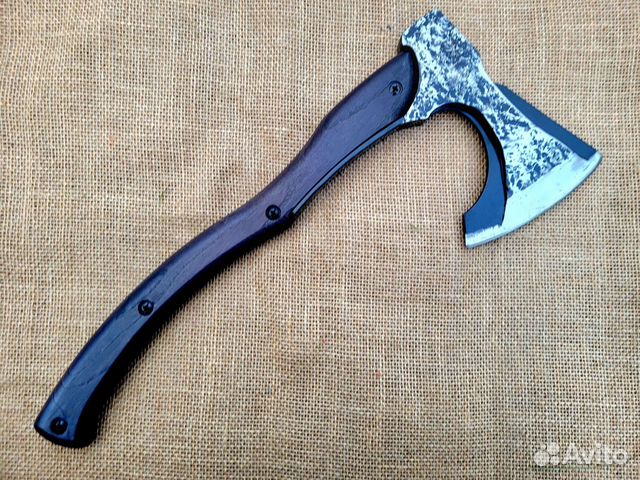 Топор кованый 