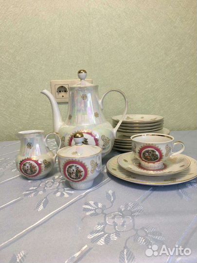 Чайный сервиз,Мадонна ' гдр