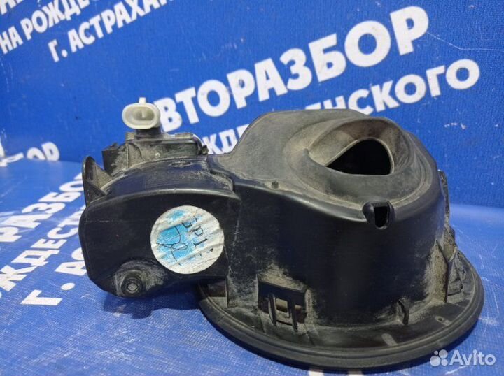 Лючок бензобака Chevrolet Cruze хэтчбек 2011