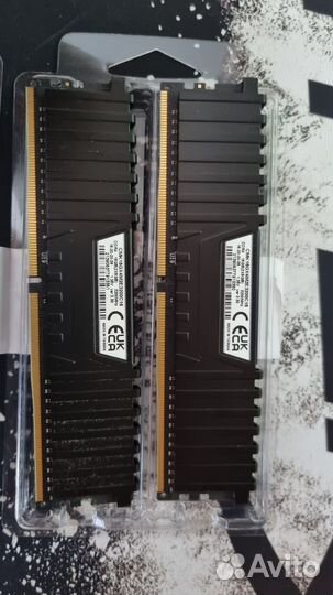 Оперативная память Corsair Vengeance LPX CMK16GX4M