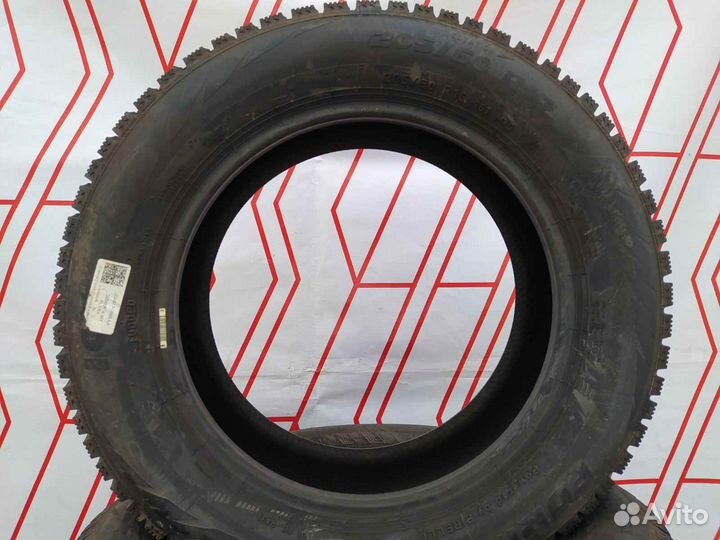 Pirelli Formula Ice 205/60 R16 96T