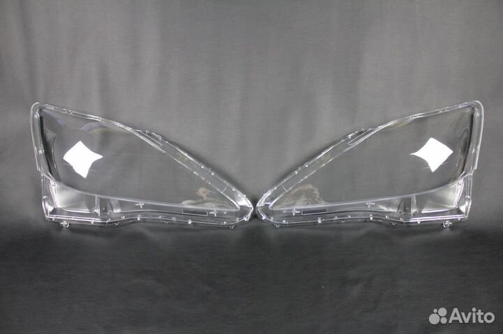 Cтекла фар Lexus IS 2005-2010 г.в. левое/правое