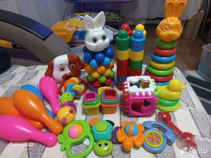 Развивающие игрушки пакетом