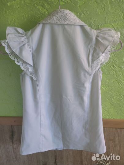Очень красивая блузка с кружевом