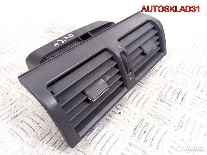 Дефлектор воздушный Mercedes Benz W210 A2108300054