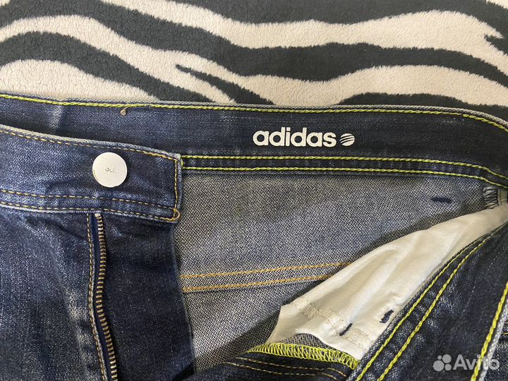 Джинсовые шорты adidas
