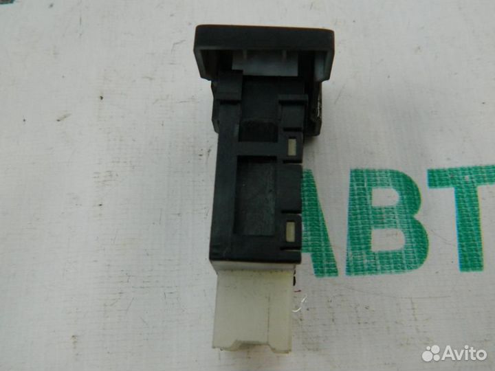 Кнопка открывания багажника для Geely Emgrand EC7