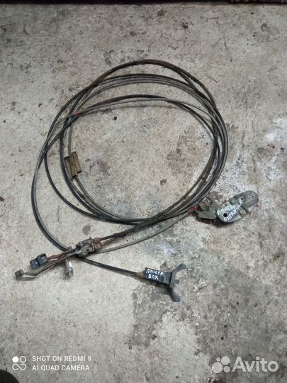 Тросики багажника и бака от митсубиси лансер 1989г