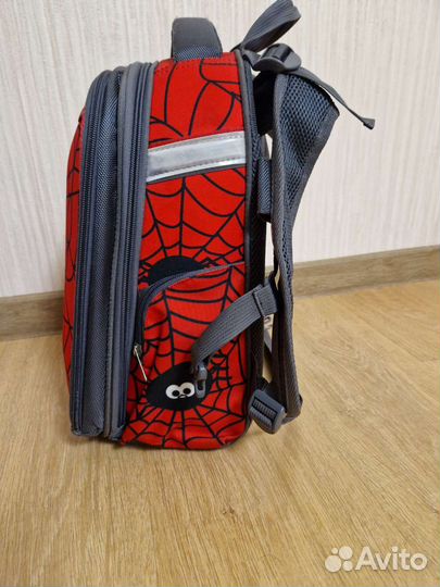 Рюкзак школьный