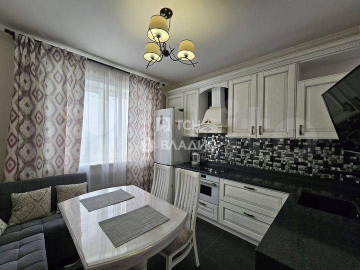 2-к. квартира, 70,4 м², 23/25 эт.