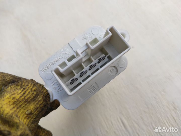 Резистор печки салона на Opel Meriva A